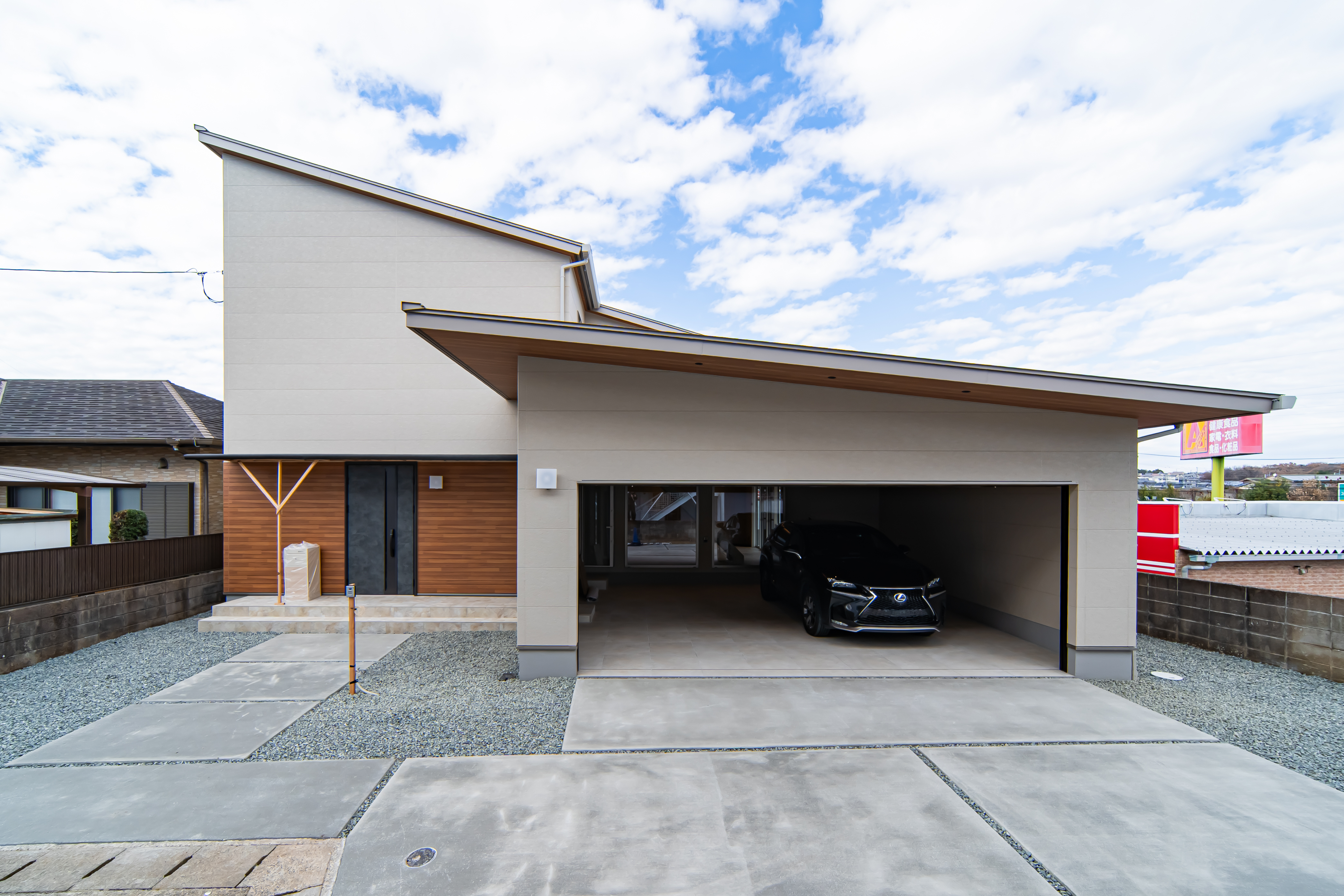 車も、家族も、大切にできる空間 写真
